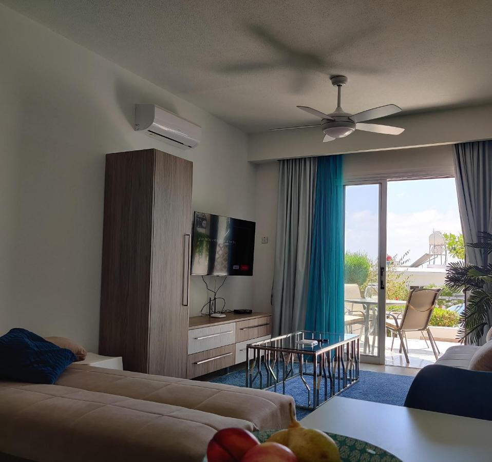 Lovely 1-Bedroom Unit @ Fabulous Location パ フォス エクステリア 写真